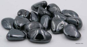 Hématite pierre roulée disponible dans notre boutique le monde des stones à charroux