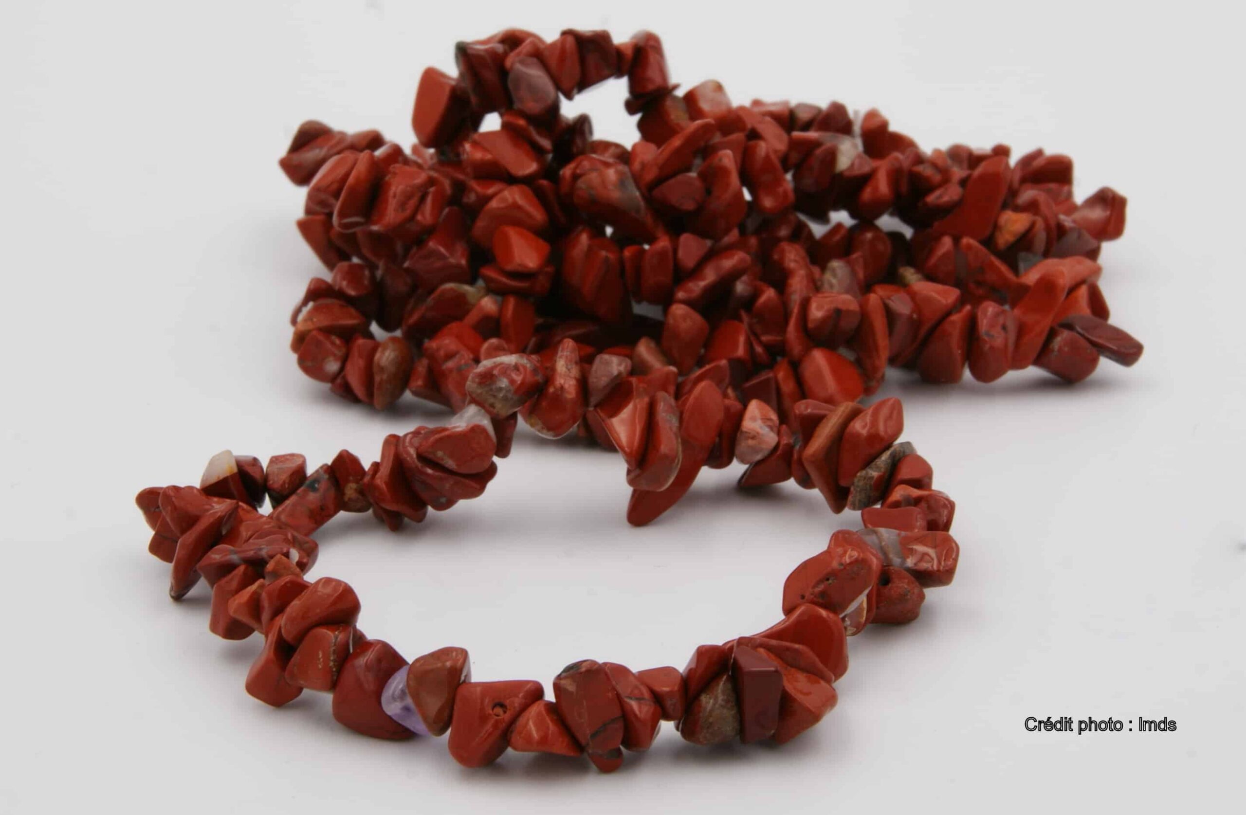 Bracelet baroque Jaspe rouge disponible dans notre boutique le monde des stones à charroux