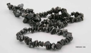 Hématite bracelet baroque disponible dans notre boutique le monde des stones à charroux