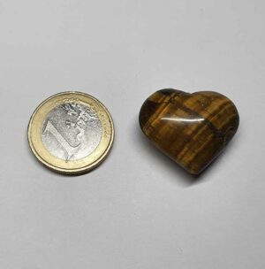 Œil de tigre pendentif cœur disponible dans notre boutique Le Monde des Stones à Charroux