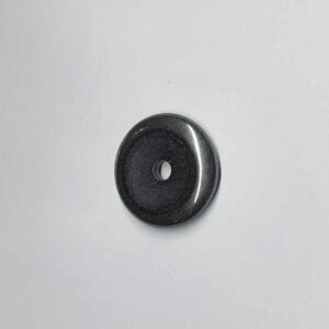 Hématite pendentif donuts disponible dans notre boutique Le Monde des Stones à Charroux
