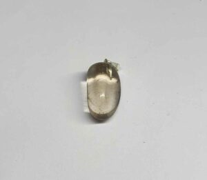 Citrine pendentif pierre roulée disponible dans notre boutique Le Monde des Stones à Charroux