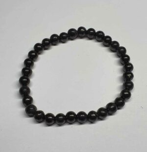 Shungite bracelet boule 6mm disponible dans notre boutique Le Monde des Stones à Charroux