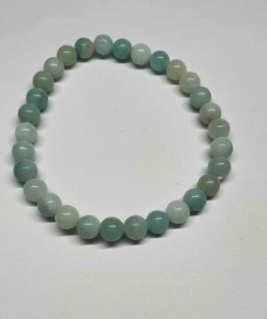 amazonite bracelet boule 6mm disponible dans notre boutique Le Monde des Stones à Charroux