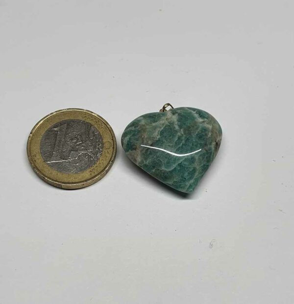 amazonite pendentif coeur disponible dans notre boutique Le Monde des Stones à Charroux