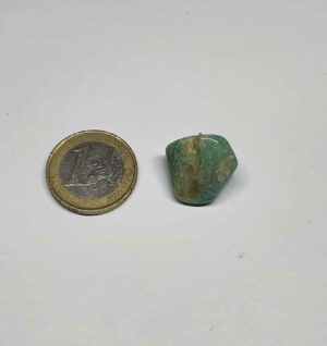 amazonite pendentif pierre roulée disponible dans notre boutique Le Monde des Stones à Charroux