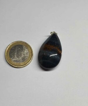 Œil de faucon pendentif goutte disponible dans notre boutique Le Monde des Stones à Charroux