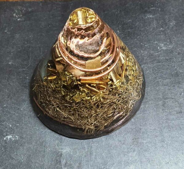 orgonite HHG crée et vendu par Le Monde des Stones à Charroux