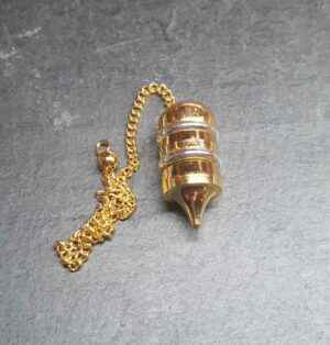 Pendule témoin laiton disponible dans notre boutique Le Monde Des Stones à Charroux