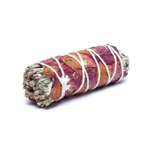 Smudge de Sauge blanche avec pétales de rose