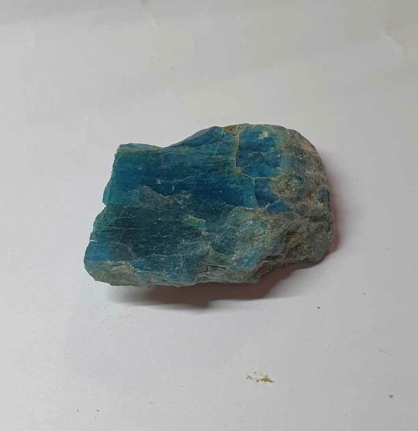 Apatite pierre brute 1 face polie 3.5 X 2.2 cm